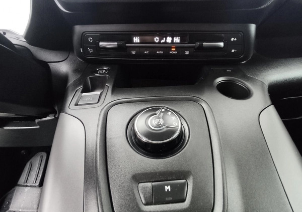 Toyota Proace City Verso cena 94900 przebieg: 90799, rok produkcji 2020 z Iłża małe 301